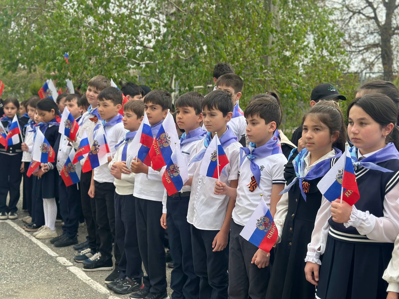 Линейка поднятия флага Российской Федерации.